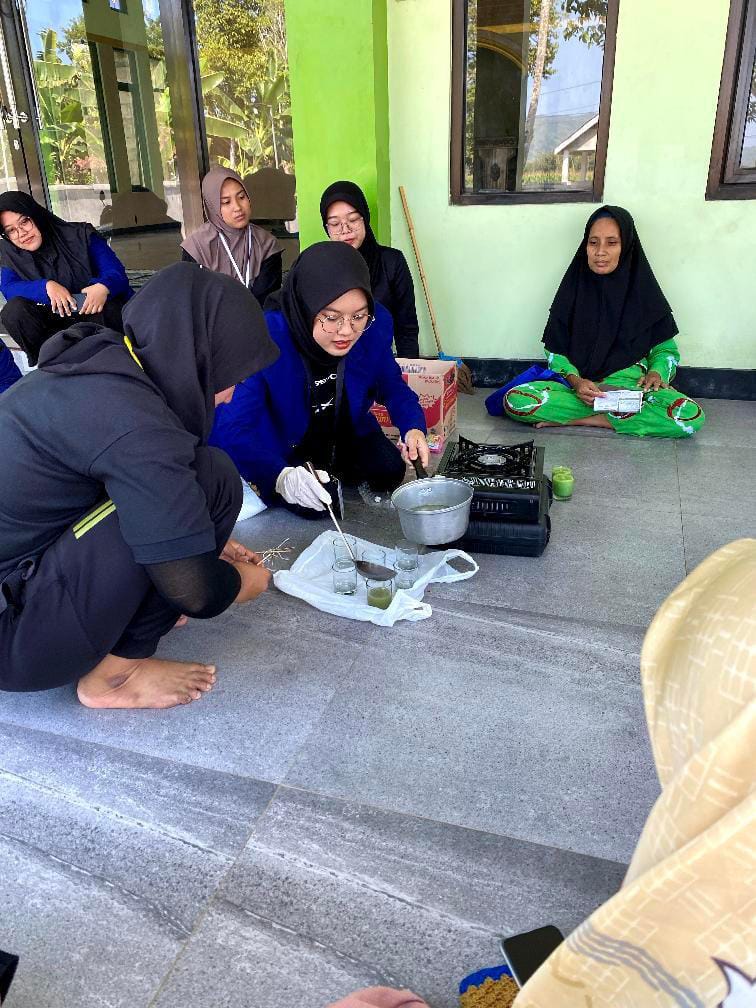 Lilin Aromaterapi Dari Limbah Minyak Jelantah | Universitas Negeri ...